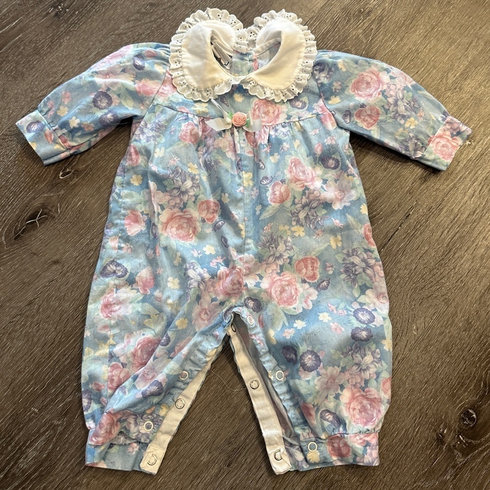 Vintage Doe - spun baby girls onsie rhomper